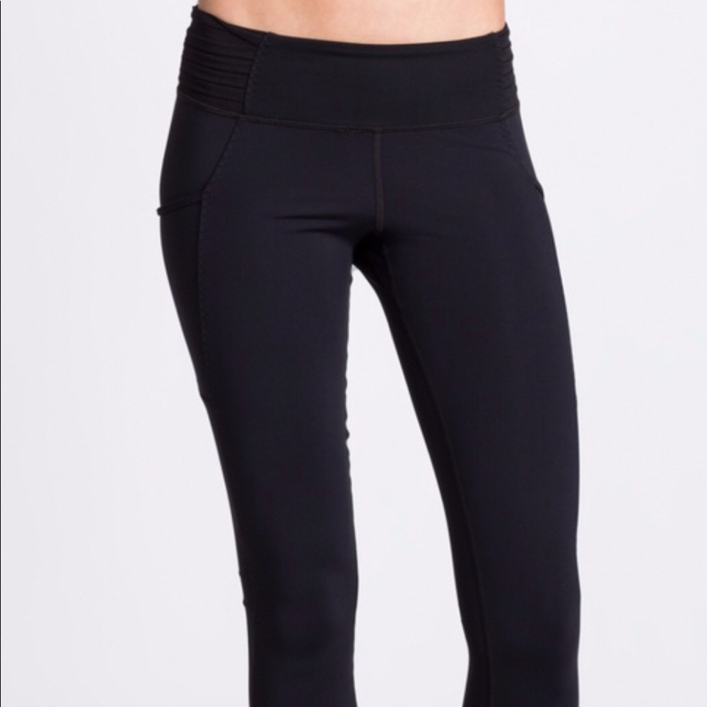 Vimmia Pleated Pants and Matching Sports Bra NWT